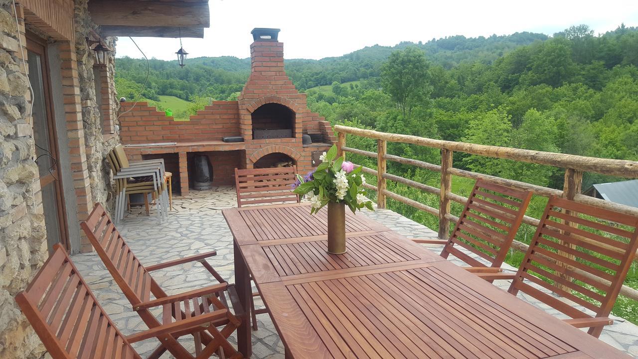 Casa Din Piatra 호텔 Poiana  외부 사진