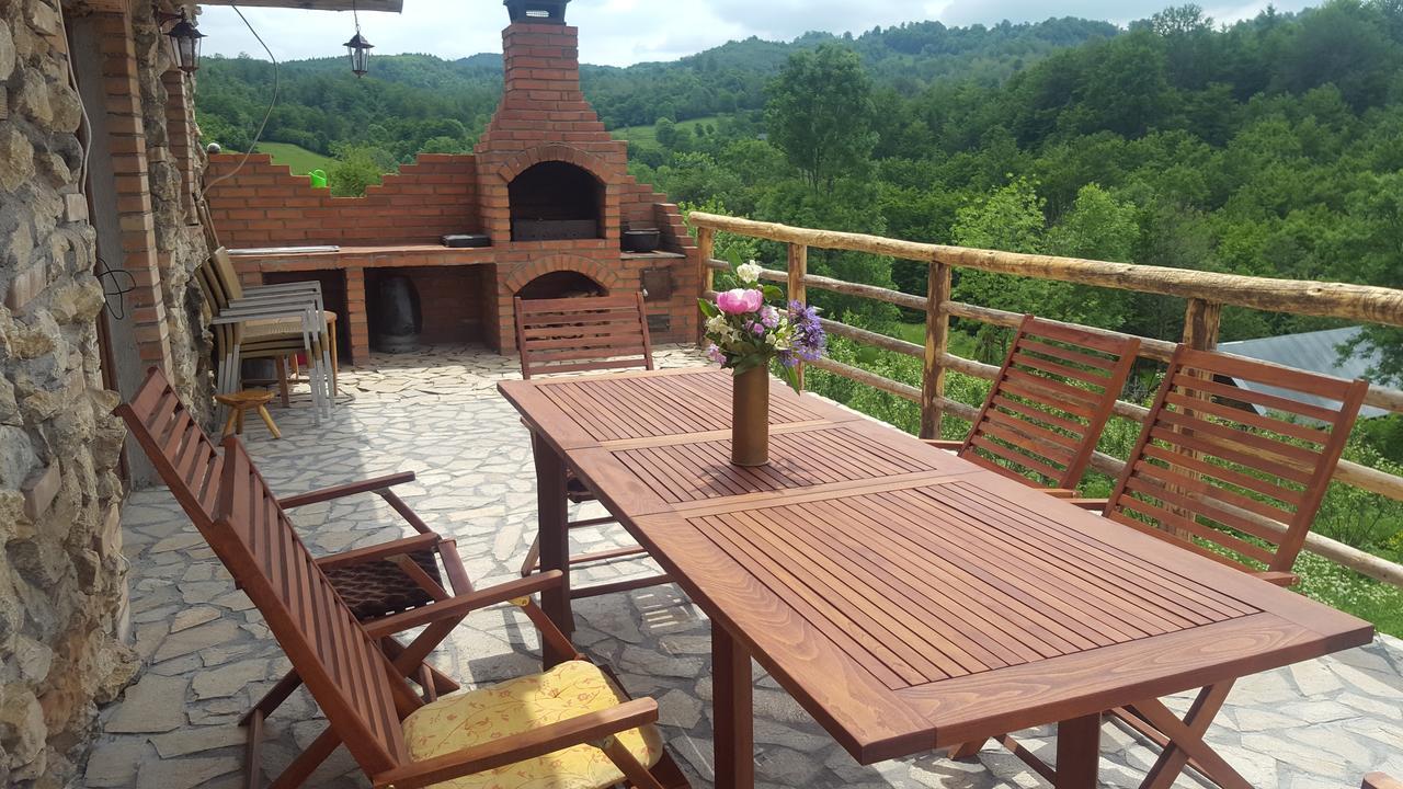 Casa Din Piatra 호텔 Poiana  외부 사진