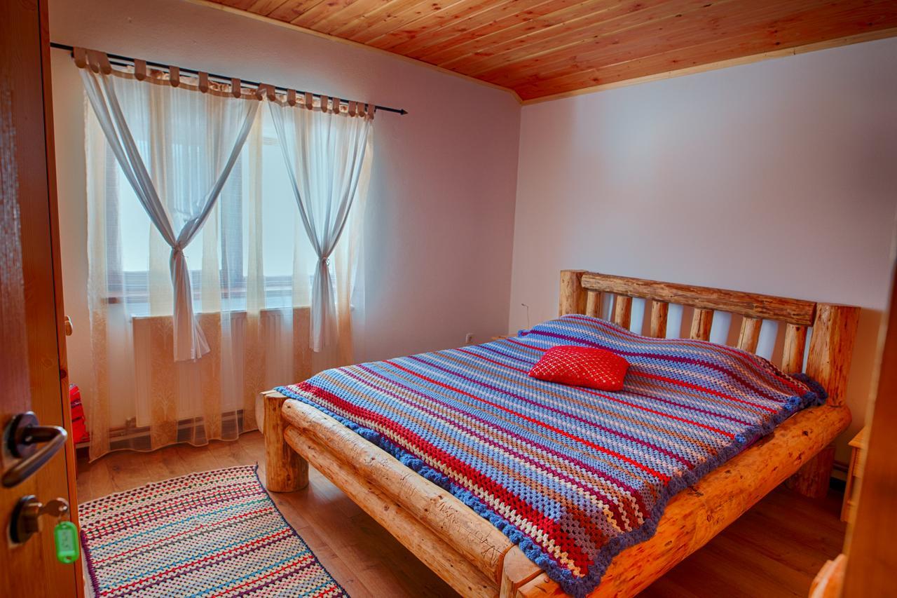 Casa Din Piatra 호텔 Poiana  외부 사진